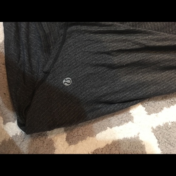 Lululemon - Picture 2 of 5